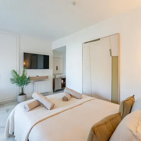 Occidental Banus 2&4 *