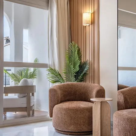 Occidental Banus 2&4 *